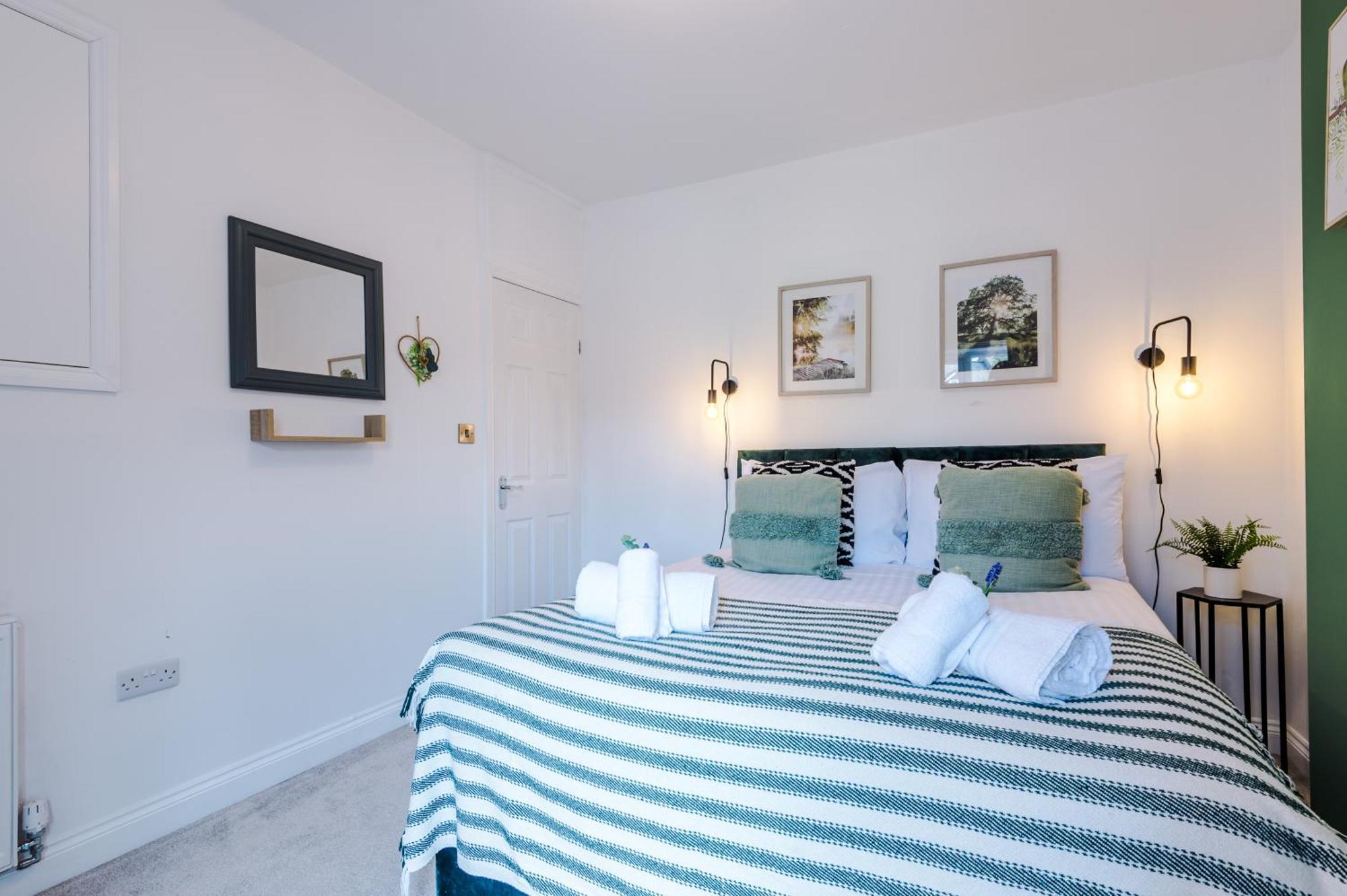Spacious 3-Bed Home In Nantwich By 53 Degrees Property - Amazing Location, Ideal For Groups - Sleeps 6 외부 사진