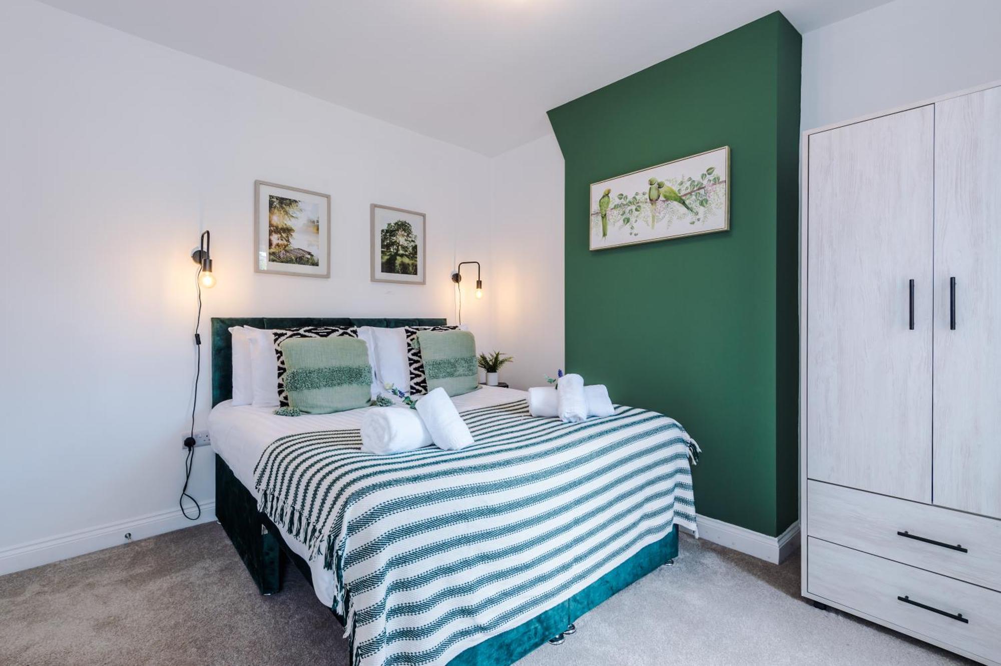 Spacious 3-Bed Home In Nantwich By 53 Degrees Property - Amazing Location, Ideal For Groups - Sleeps 6 외부 사진